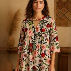 Umgee Cream Floral Tunic Blouse Top Size Medium